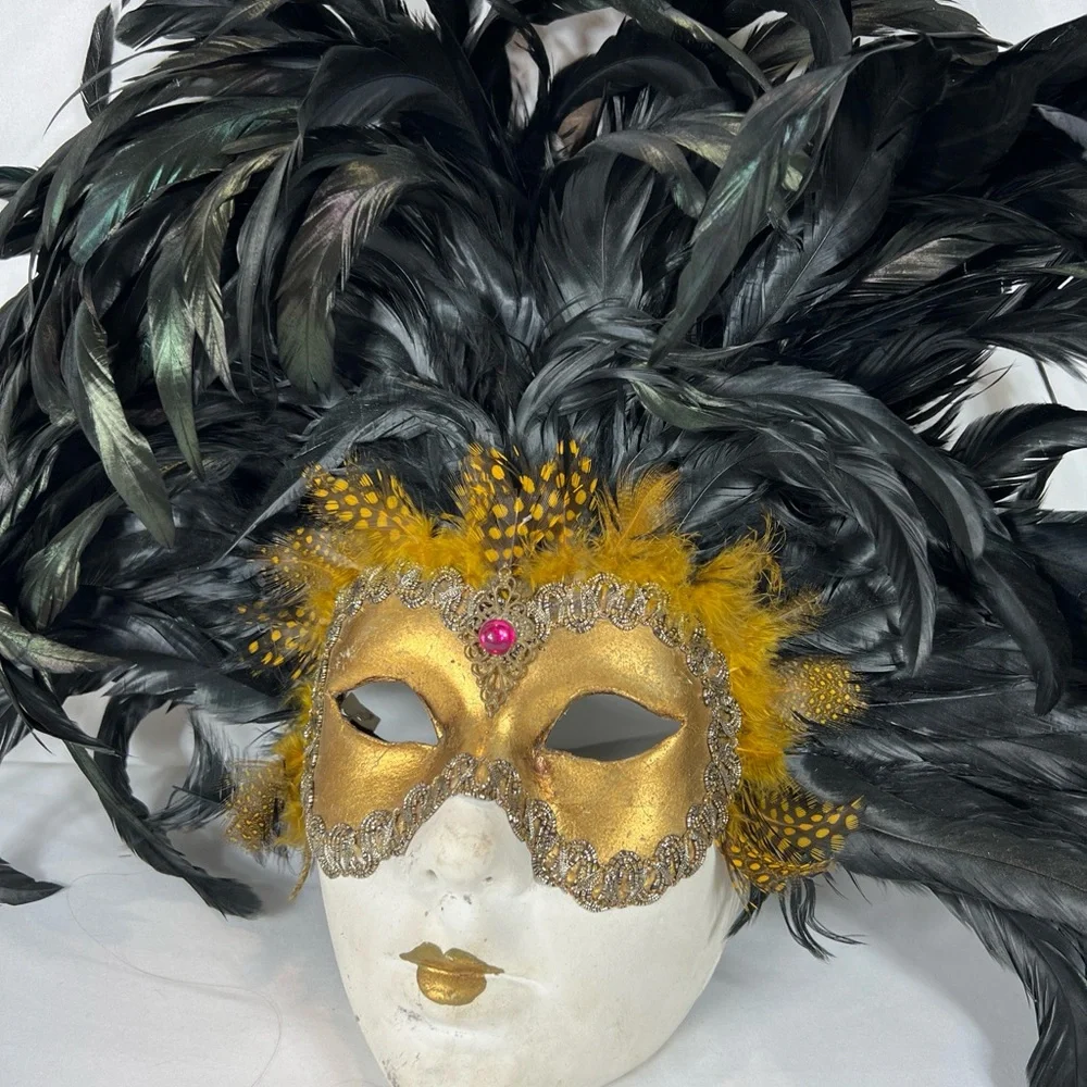 Venice Volto this exquisite